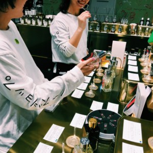 ノーズショップ ガールズトーク〜デートにつけたい香り〜